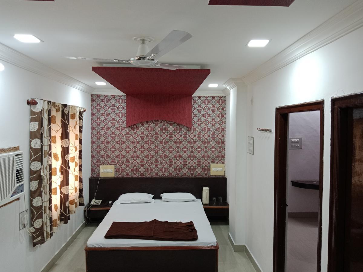 Hotel Sahara Palace Bhuj Eksteriør billede