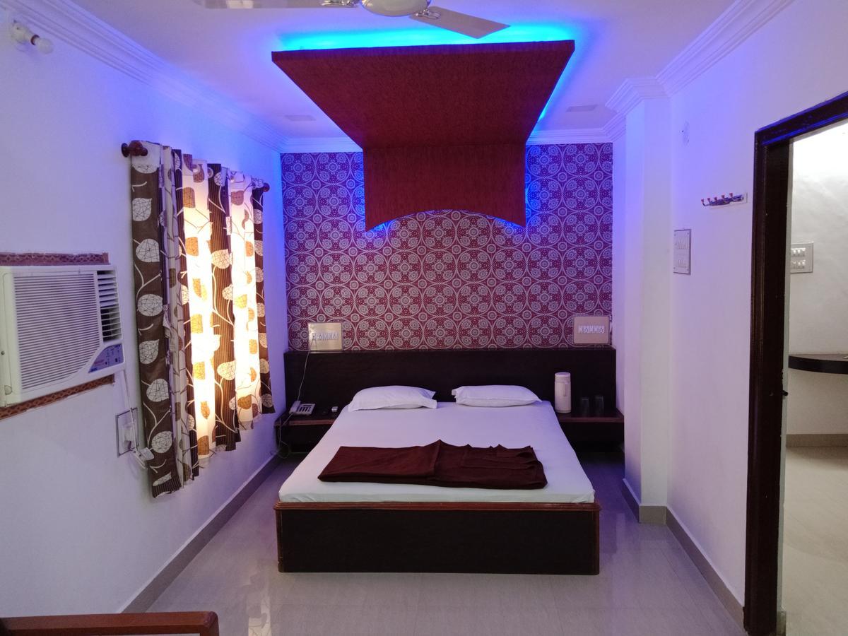 Hotel Sahara Palace Bhuj Eksteriør billede